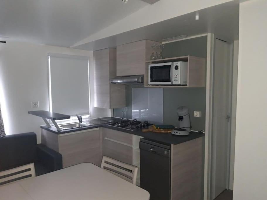 Calvi Mobil-Home Neuf Particulier Sur Camping Лумйо Екстер'єр фото
